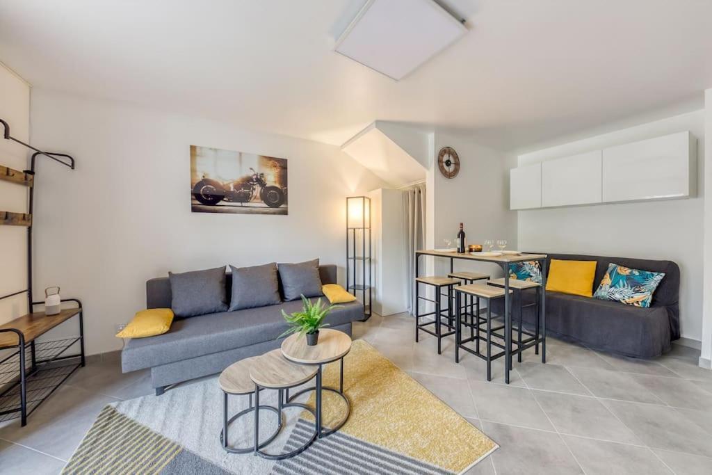 Cocoon - Jardin - Boite A Cle - Wi-Fi Apartment Baulne Luaran gambar